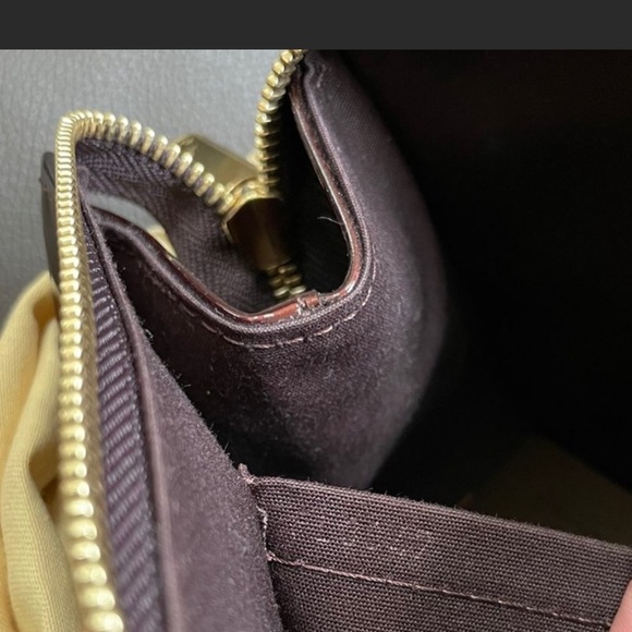 Louis Vuitton Rosewood Avenue Vernis shoulder bag in Stunning Amarante - Picture 12 of 16